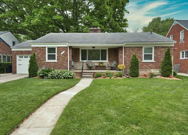 Property at 1933 Manchester Blvd, Grosse Pointe Woods, MI 48236, 3 beds, 2 baths