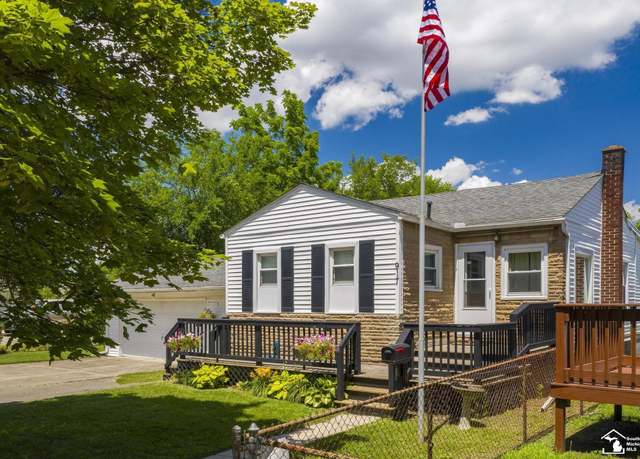 Property at 917 E 8th St, Monroe, MI 48161, 2 beds, 1 bath
