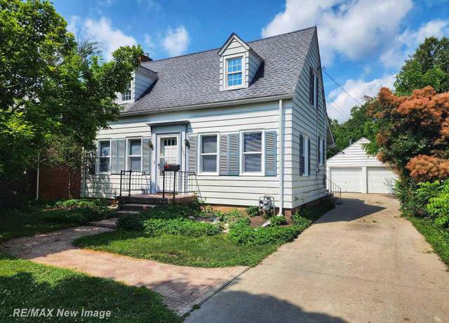 Property at 2009 Handley St, Saginaw, MI 48602, 4 beds, 2 baths