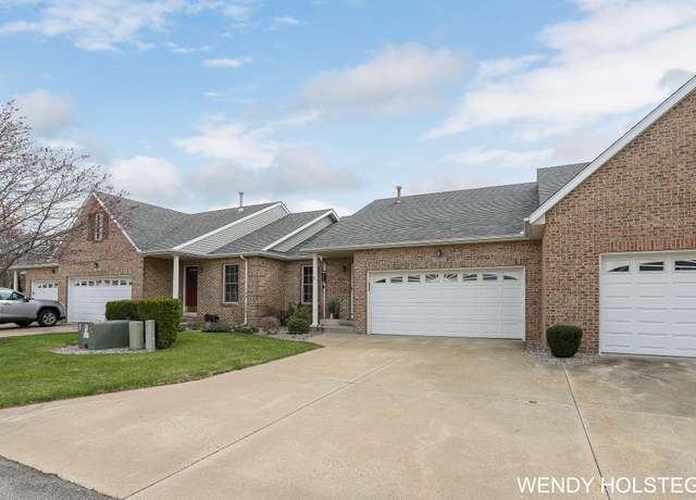 Property at 12874 Colebrooke Ct, Holland, MI 49424, 2 beds, 2.5 baths