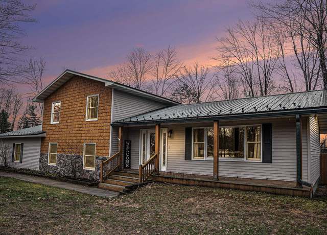 Property at 2441 NW Tamara Rd, Kalkaska, MI 49646, 3 beds, 2.5 baths