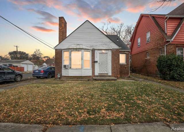 Property at 8362 Cloverlawn St, Detroit, MI 48204, 3 beds, 1.5 baths