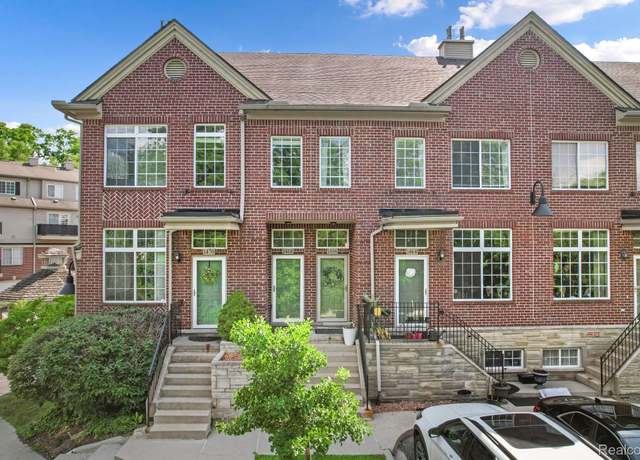 Property at 1466 Silverbrook Ridge Dr, Walled Lake, MI 48390, 3 beds, 1.5 baths