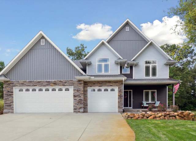 Property at 69028 Cody Dr, Edwardsburg, MI 49112, 6 beds, 4.5 baths