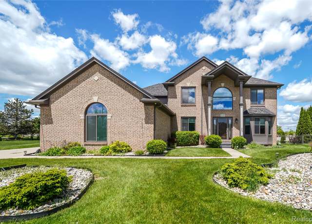 Property at 42105 Dorchester Ct, Clinton Township, MI 48038, 4 beds, 3.5 baths