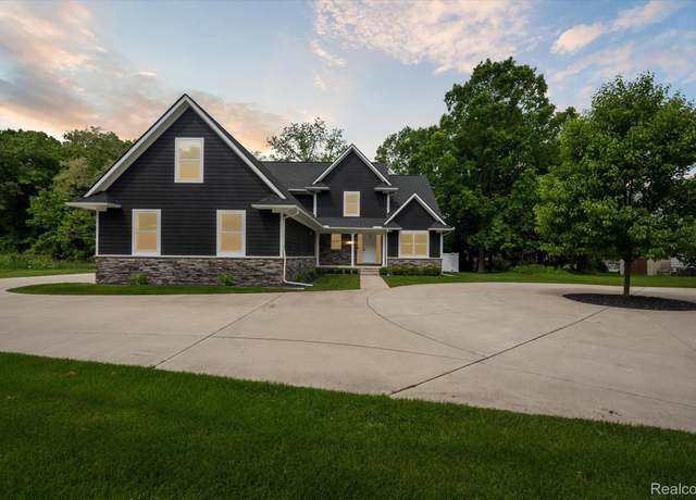 Property at 595 Brighton Lake Rd, Brighton, MI 48116, 4 beds, 2.5 baths