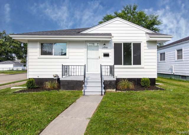 Property at 24805 Dale Ave, Eastpointe, MI 48021, 3 beds, 1.5 baths