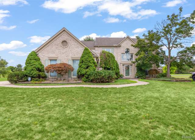 Property at 703 Sandalwood Ct, Canton Charter Township, MI 48188, 4 beds, 3.5 baths
