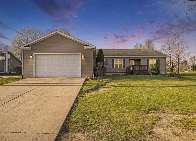 Property at 17026 H Dr S, Marshall, MI 49068, 5 beds, 2 baths