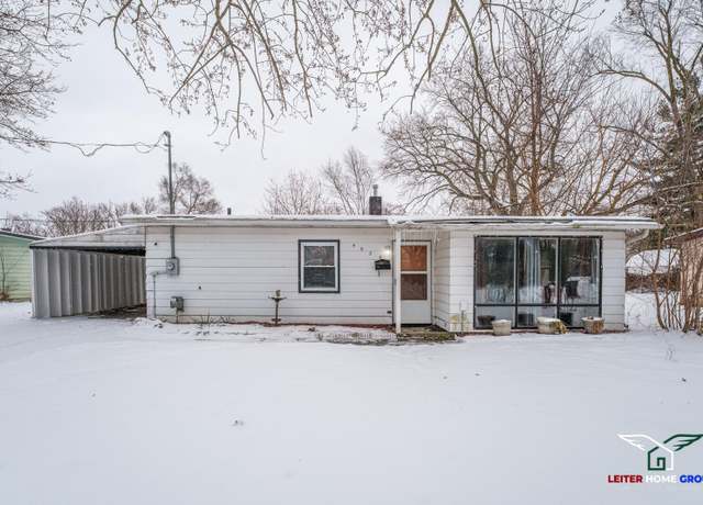 Property at 4935 Delray Dr, Lansing, MI 48910, 3 beds, 1 bath