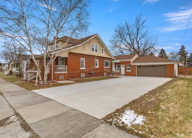 Property at 1076 Lindbergh St, Wyandotte, MI 48192, 5 beds, 3 baths