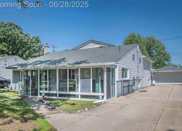 Property at 36426 Weideman St, Clinton Township, MI 48035, 4 beds, 2.5 baths