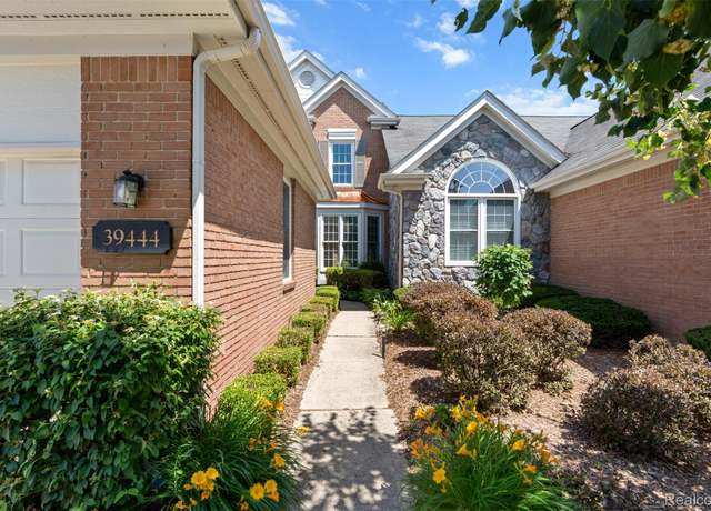 Property at 39444 Village Run Dr #221, Township Of Northville, MI 48168, 3 beds, 2.5 baths