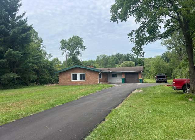 Property at 12000 Inkster Rd, Romulus, MI 48174, 3 beds, 1 bath