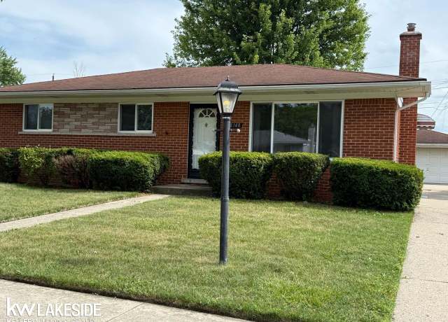 Property at 18148 Kenna Dr, Clinton Township, MI 48035, 3 beds, 1.5 baths