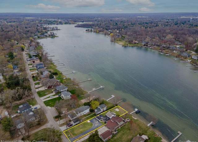 Property at 6978 Colony Dr, West Bloomfield, MI 48323