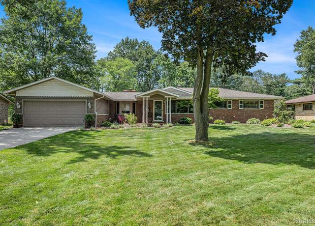 Property at 53321 Suzanne Ave, Shelby Twp, MI 48316, 3 beds, 2 baths