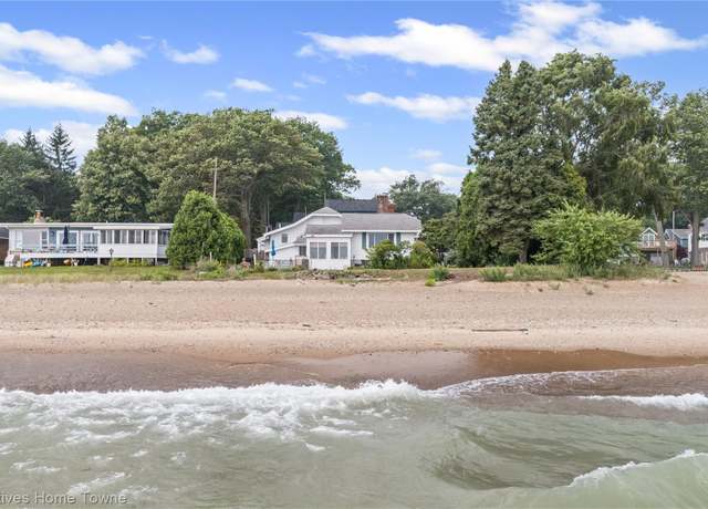 Property at 2969 Woodland Dr, Fort Gratiot Charter Township, MI 48059, 3 beds, 1 bath