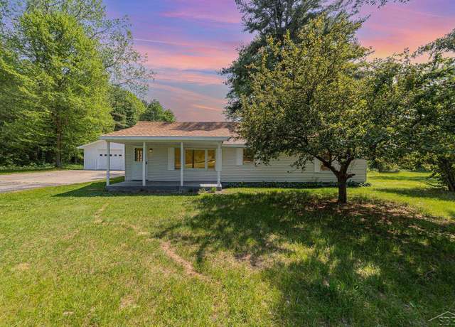 Property at 2755 W Burt Rd, Saginaw, MI 48457, 3 beds, 1 bath