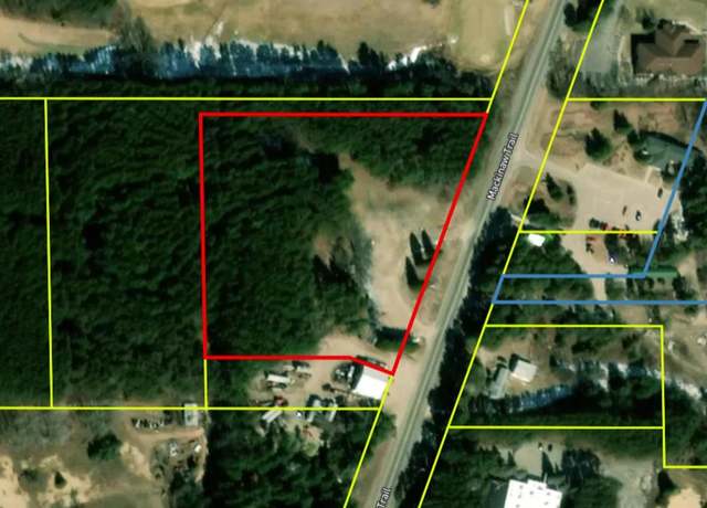Property at 8072 S Mackinaw Trl, Cadillac, MI 49601