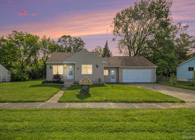 Property at 1401 Martha Ave, Burton, MI 48509, 2 beds, 1 bath