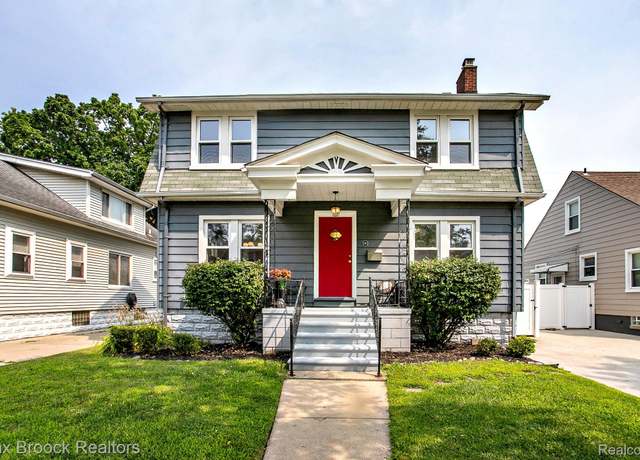 Property at 340 W Troy St, Ferndale, MI 48220, 3 beds, 2.5 baths