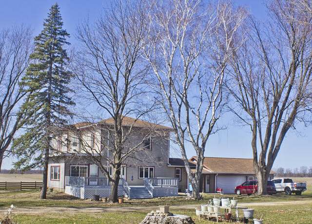 Property at 25544 Gage St, Dowagiac, MI 49047, 6 beds, 1 bath