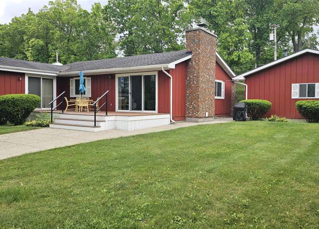 Property at 11940 Portage Lake Ave, Pinckney, MI 48169, 3 beds, 2 baths