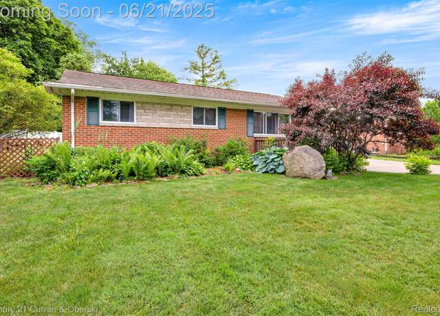 Property at 35740 Marrocco St, Clinton Township, MI 48035, 3 beds, 1.5 baths