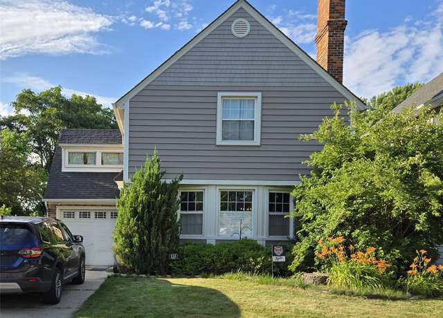 Property at 112 Emmons Blvd, Wyandotte, MI 48192, 3 beds, 2 baths