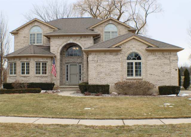 Property at 48849 Pattyn Dr, Chesterfield, MI 48051, 4 beds, 3.5 baths