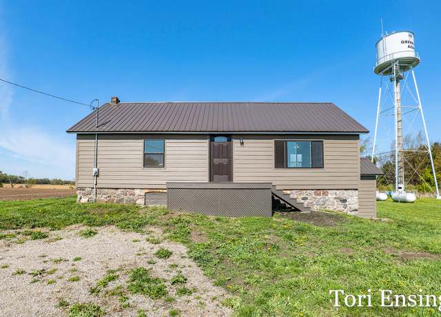 Property at 4691 County Farm Rd, Greenville, MI 48838, 2 beds, 1 bath