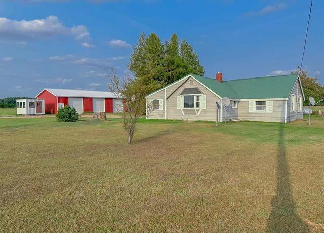 Property at 10350 30th Ave, Evart, MI 49631, 2 beds, 1 bath