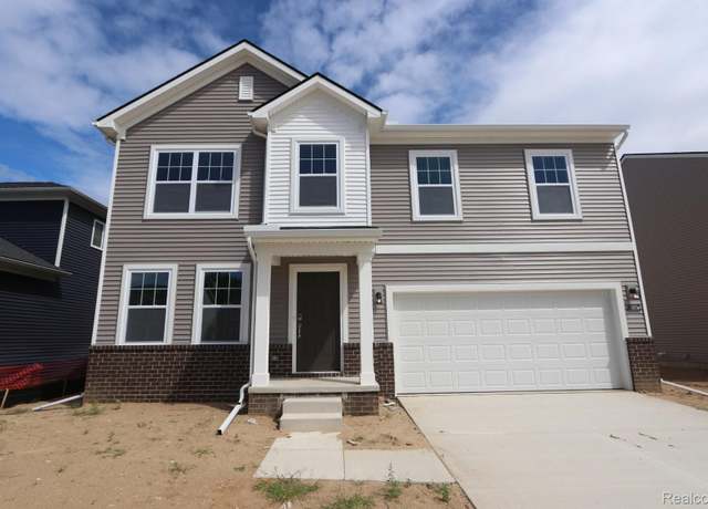 Property at 380 Edge Brook Dr, Holly Township, MI 48442, 4 beds, 2.5 baths