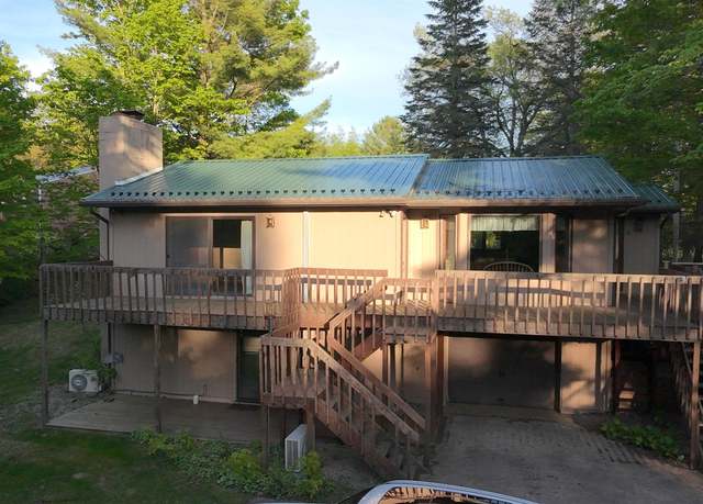 Property at 4344 Church Rd, Traverse City, MI 48686, 2 beds, 2 baths