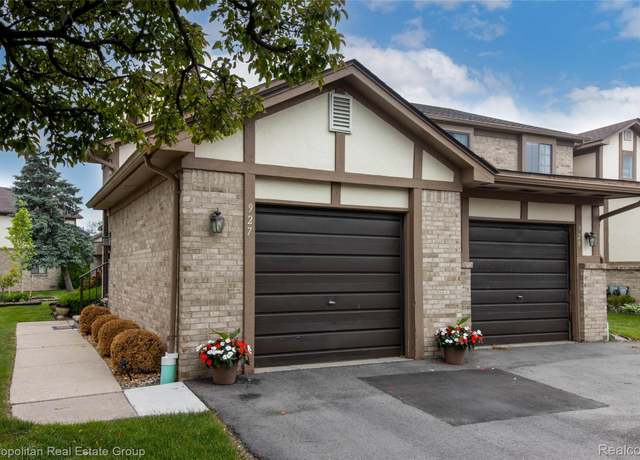 Property at 929 Country Club Dr, St Clair Shores, MI 48082, 2 beds, 2 baths