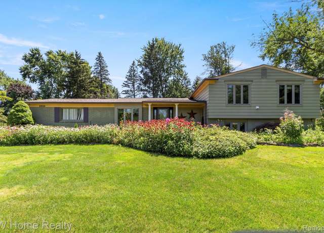 Property at 2653 W Wattles Rd, Troy, MI 48098, 4 beds, 3 baths