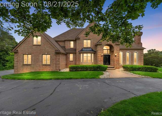 Property at 2564 Hemlock Ct, Addison Township, MI 48370, 5 beds, 4.5 baths