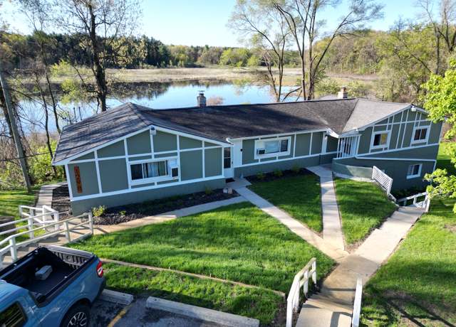 Property at 1298 E Highland Rd, Highland, MI 48356, 5 beds, 8 baths