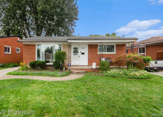 Property at 22607 Amherst St, St Clair Shores, MI 48081, 3 beds, 2 baths