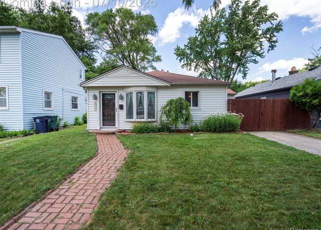 Property at 2027 Dallas Ave, Royal Oak, MI 48067, 2 beds, 1 bath