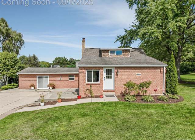 Property at 11300 Andersonville Rd, Springfield Charter Township, MI 48350, 3 beds, 2.5 baths