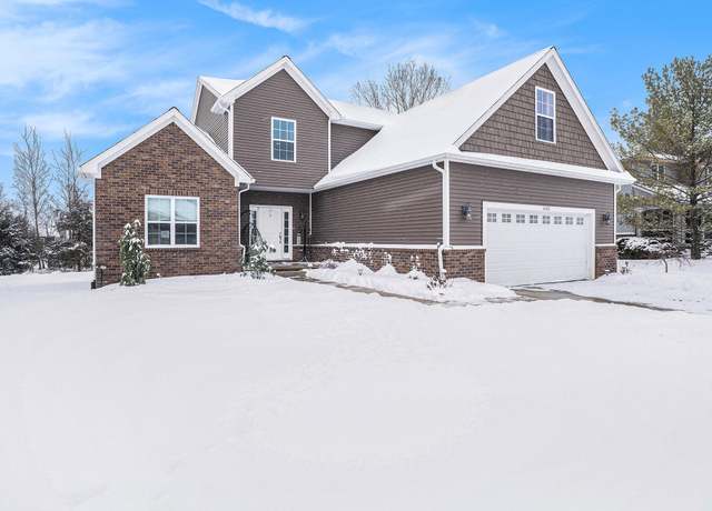 Property at 16308 Red Fox Trl, Fenton Twp, MI 48451, 3 beds, 2.5 baths