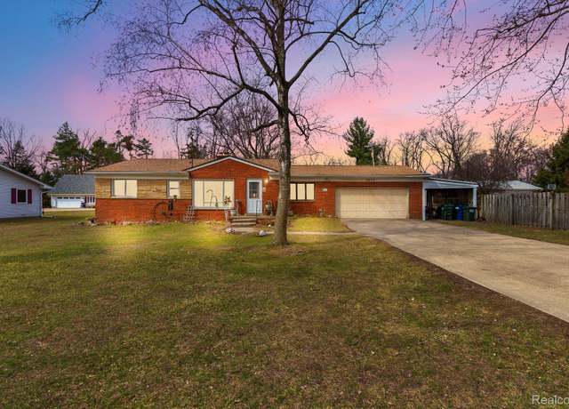 Property at 3678 John R Rd, Rochester Hills, MI 48307, 3 beds, 1.5 baths