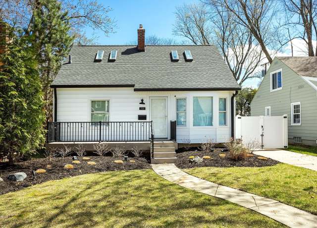 Property at 706 N Rembrandt Ave, Royal Oak, MI 48067, 3 beds, 1 bath