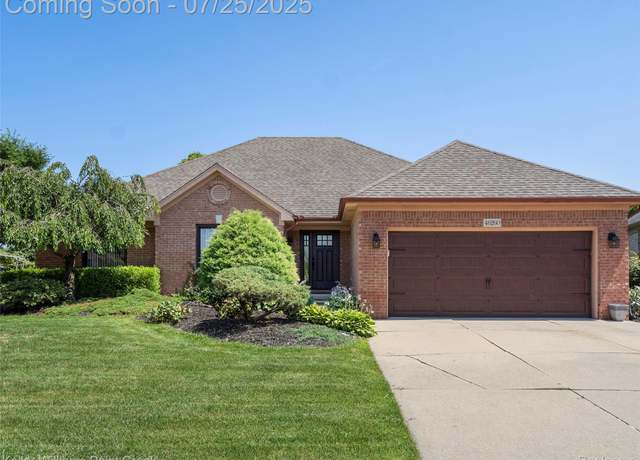 Property at 46260 Turnbuckle Ln, Macomb, MI 48044, 3 beds, 2.5 baths
