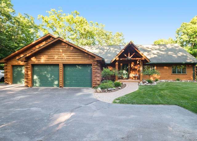 Property at 4693 Hegel Rd, Goodrich, MI 48438, 5 beds, 3.5 baths