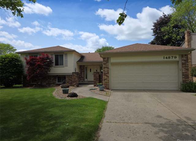 Property at 14879 Riverside St, Livonia, MI 48154, 3 beds, 2 baths
