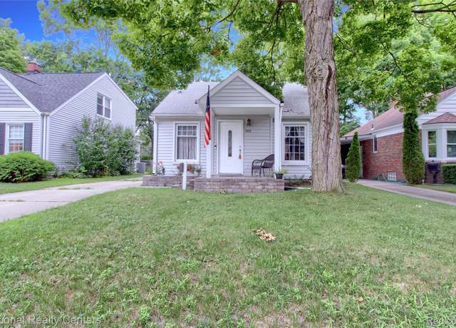 Property at 702 Royal Ave, Royal Oak, MI 48073, 3 beds, 3 baths