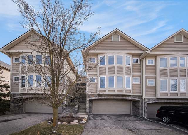 Property at 253 Old Creek Dr, Saline, MI 48176, 3 beds, 2.5 baths